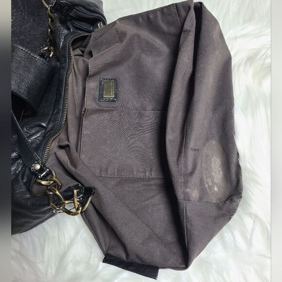 💯 Authentic Fendi Hobo Handbag 🍀 - Picture 9 of 17